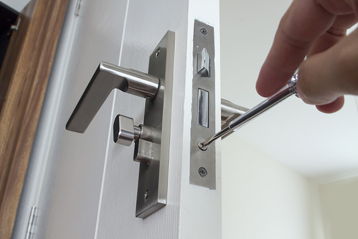 Our local locksmiths are able to repair and install door locks for properties in Shepherds Bush and the local area.